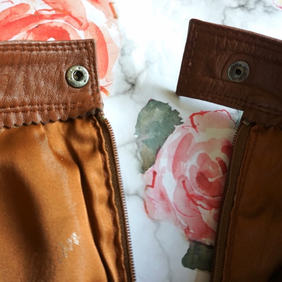 ✨Vintage✨ Vegan Leather Pencil Skirt - Picture 6 of 7